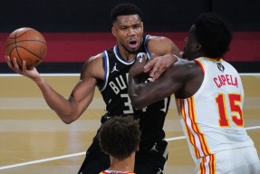 科维托娃连续十场比赛得分超过比分优势明显，雄鹿挑战极限！的简单介绍开云